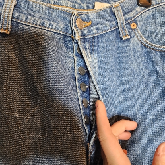 Vintage 90s Levi's Button Fly Highrise Mom Jean Size 15 (Modern 10-ish) - Picture 2 of 16